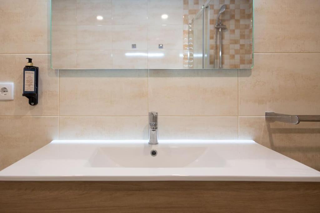 Marques Deluxe Apartments 3 & 4 Порто Екстериор снимка